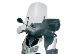 Kappa 105AK přední plexi, čiré 66 x 67 cm (VxŠ) APRILIA Sportcity 125 200 250 (04-08), HONDA Zoomer 50 (Ruckus 50) (04-14), KYMCO Agility 50 125 150 200 R16 (08-13), MBK Ovetto 50 (08-14), PEUGEOT LXR PEUGEOT LXR 200 rok 09-16