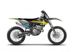 BLACKBIRD komplet ochranné plasty a nálepky + potah sedadla KTM SX-SXF 16-18, EXC 17-19 STEALTH šedá