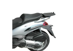 GIVI E344 plotna Piagio Beverly 125-250-400-500 05-08, Tourer 125-250-300-400 08-10 MONOLOCK, max.6kg